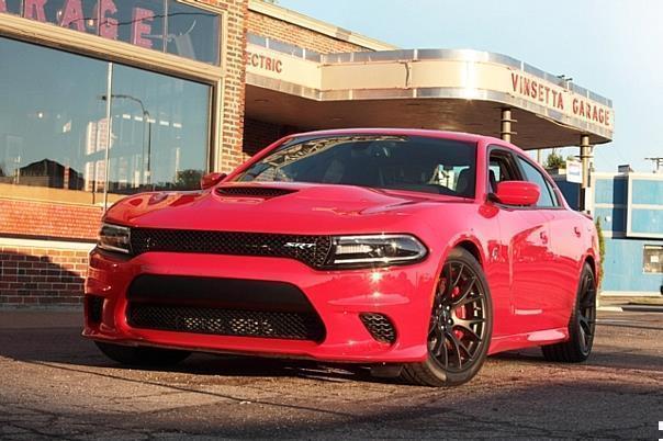 Der neue Dodge SRT „Hellcat“ ist das einzige viertürige US-Musclecar. Foto: FCA/dpp-AutoReporter